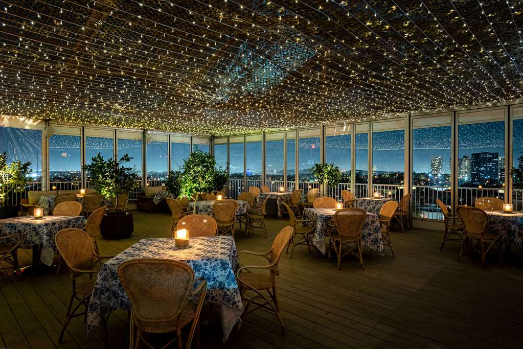Фото The Beverly Hilton