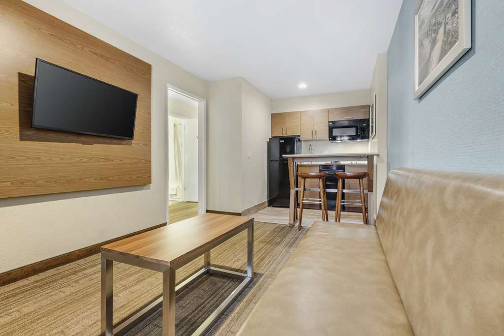 Фото Best Western Carlsbad by the Sea