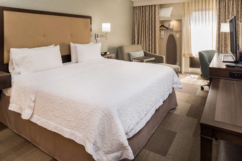 Фото Hampton Inn Los Angeles West Covina