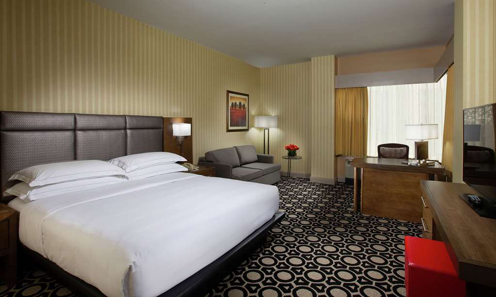 Фото Hilton Chicago/Northbrook