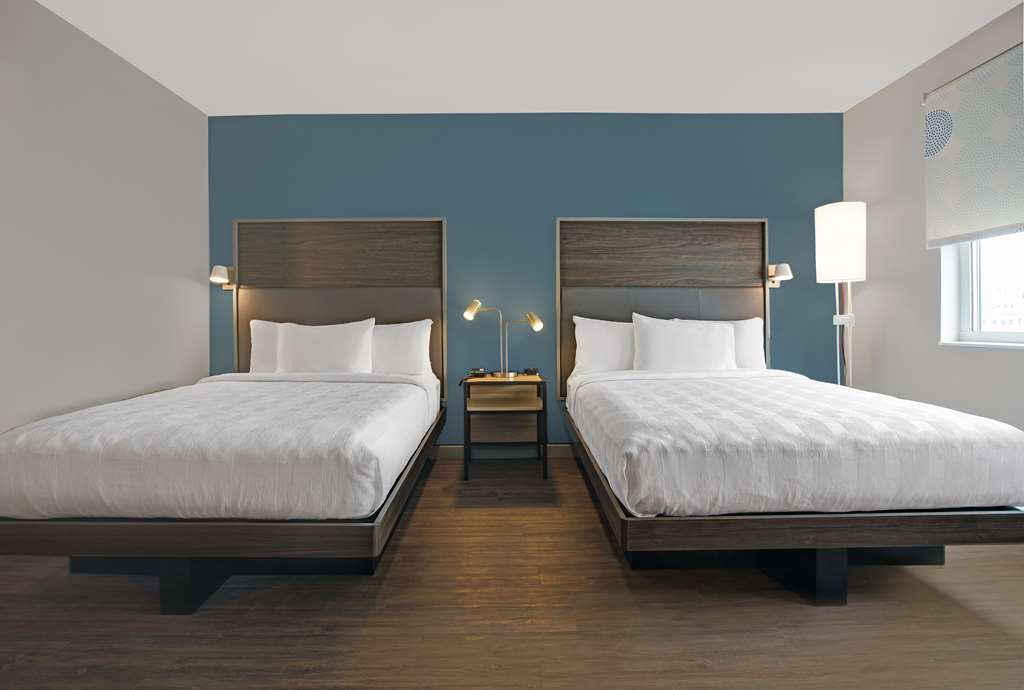 Фото Tru by Hilton Milwaukee Downtown, Wi
