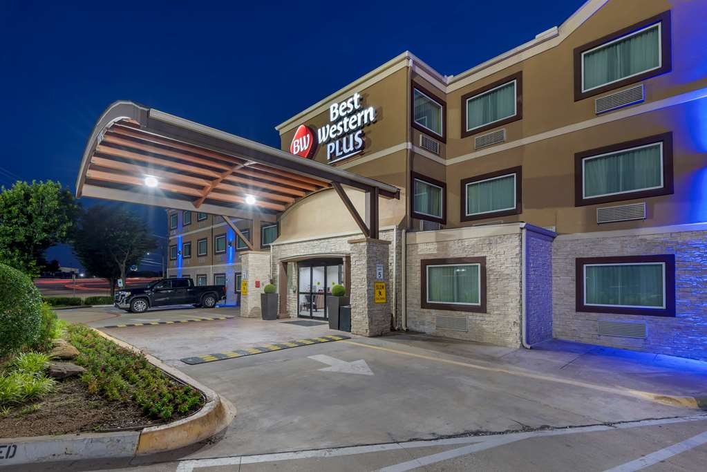 Фото Best Western Plus Arlington North Hotel & Suites