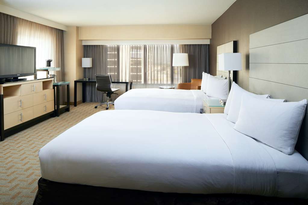 Фото Hilton Los Angeles Airport