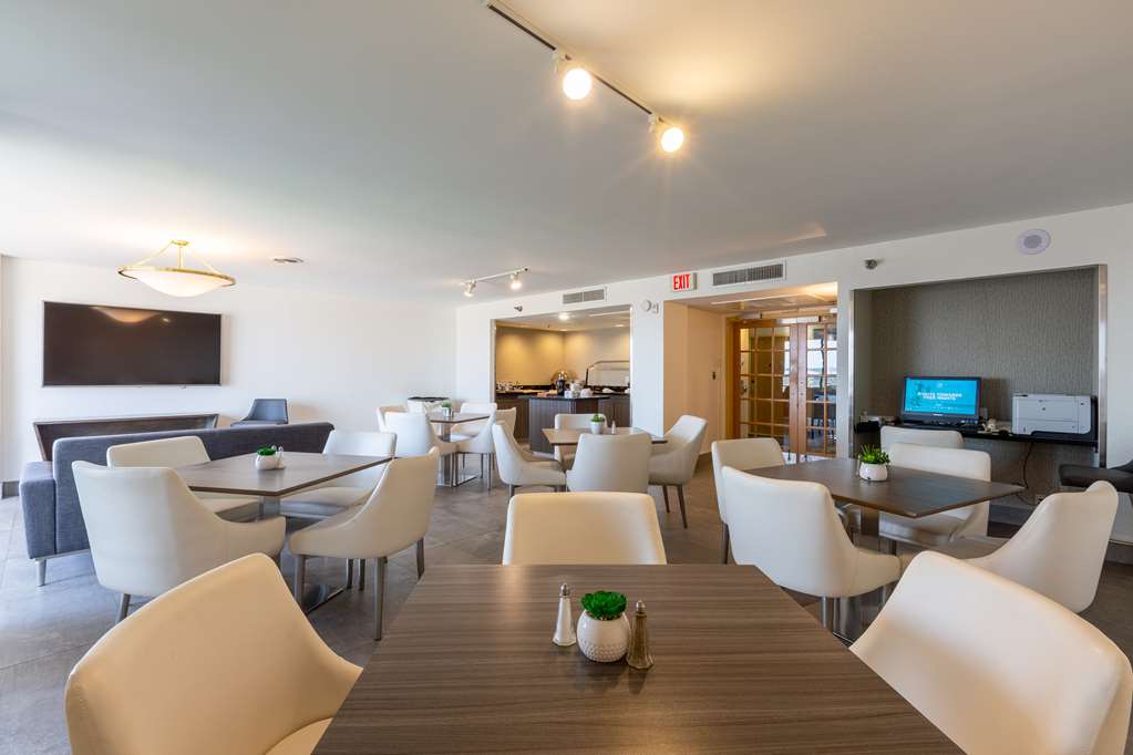 Фото DoubleTree by Hilton Dallas - Richardson