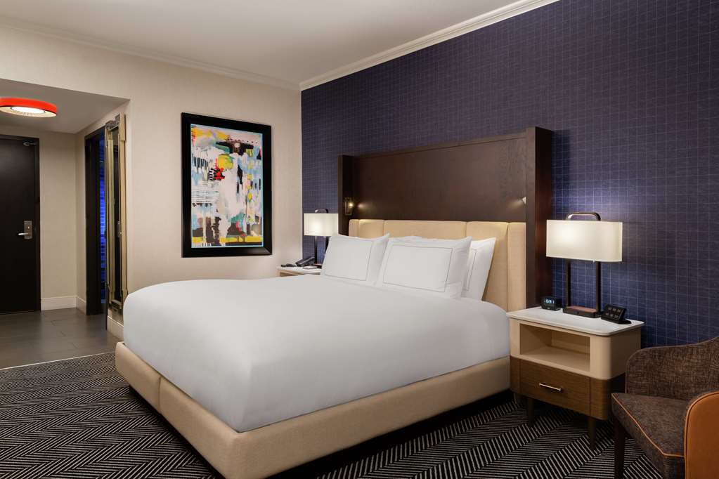 Фото Hilton Austin