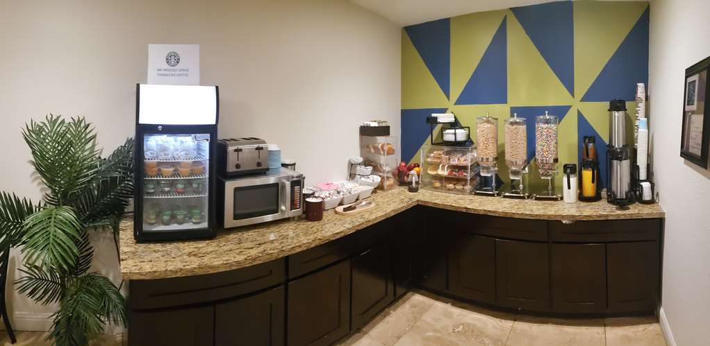 Фото SureStay Hotel by Best Western Vallejo Napa Valley