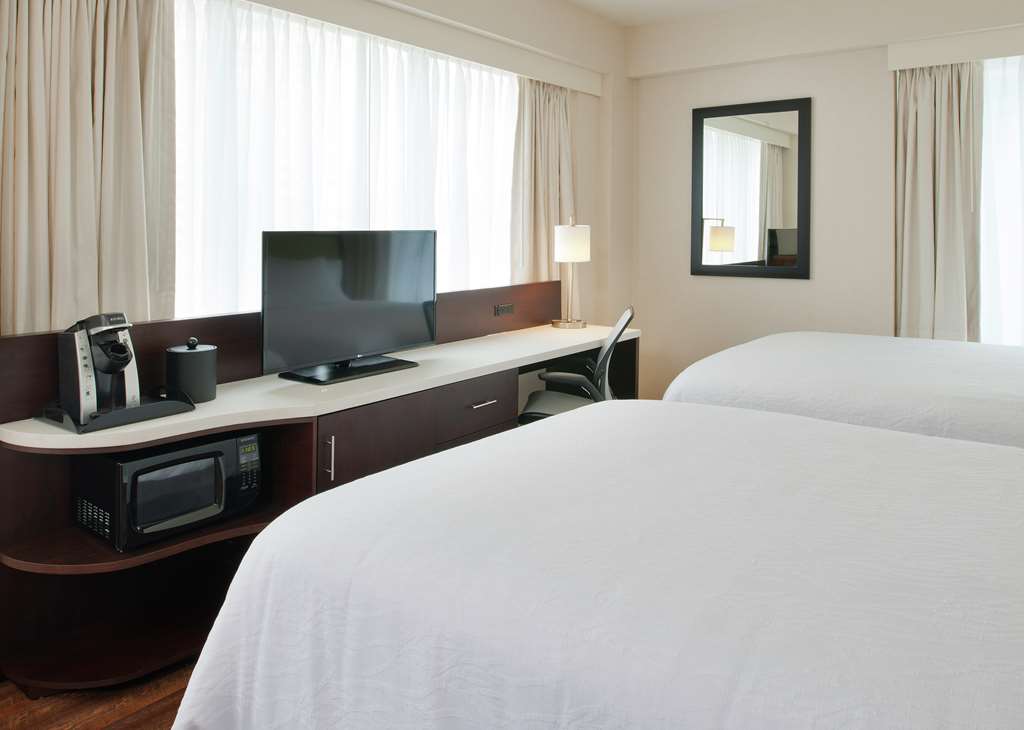 Фото Hilton Garden Inn Pittsburgh Downtown