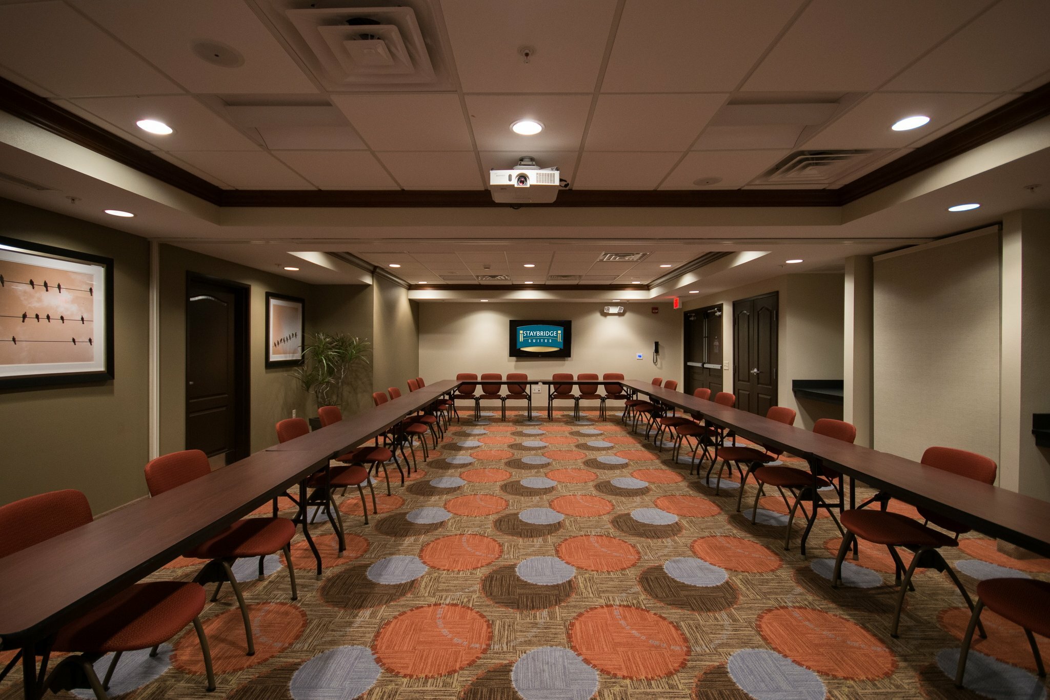 Фото Staybridge Suites Montgomeryville, an Ihg Hotel