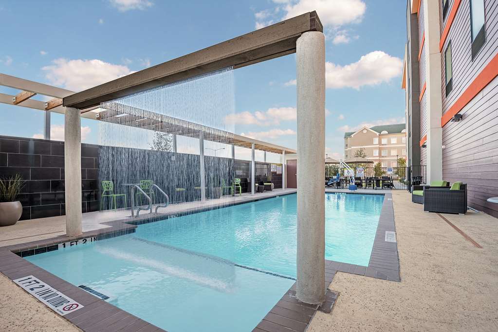 Фото Home2 Suites by Hilton Austin Airport