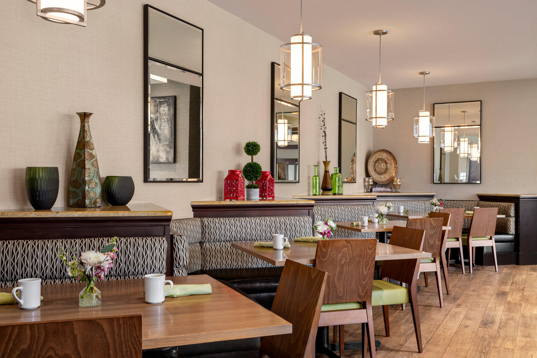 Фото Holiday Inn Saratoga Springs, an Ihg Hotel