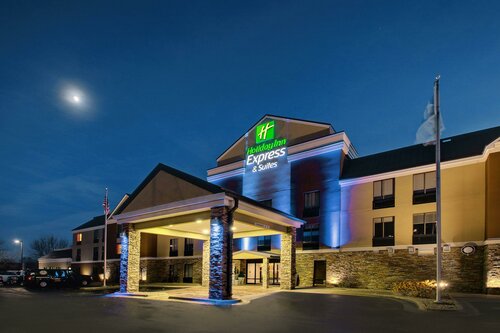 Гостиница Holiday Inn Express & Suites Cedar Rapids в Сидар-Рапидс