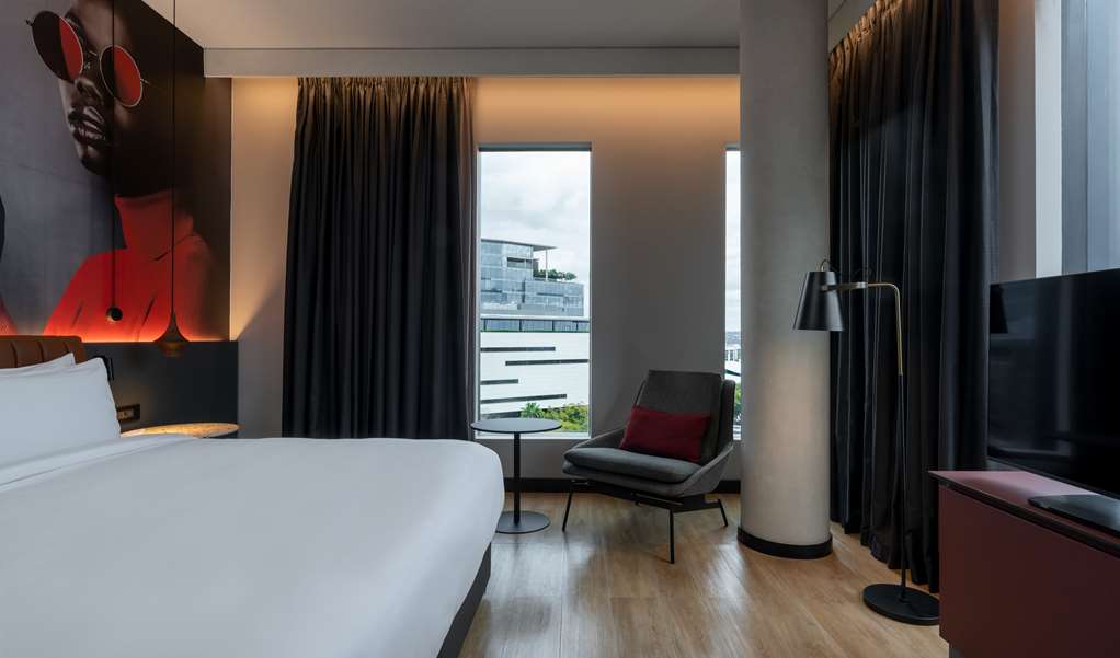 Фото Radisson Red Johannesburg Rosebank