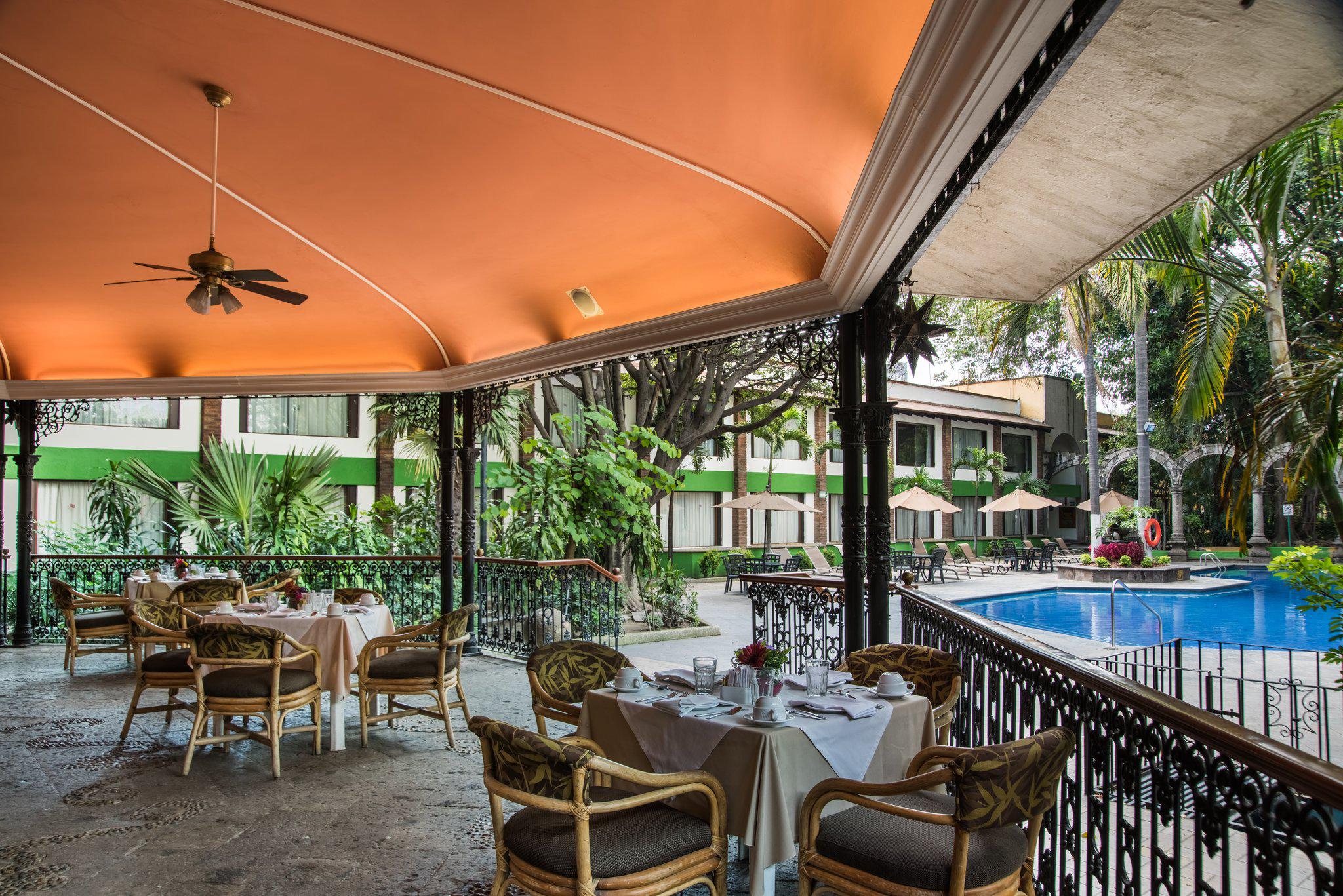 Фото Holiday Inn Guadalajara Expo