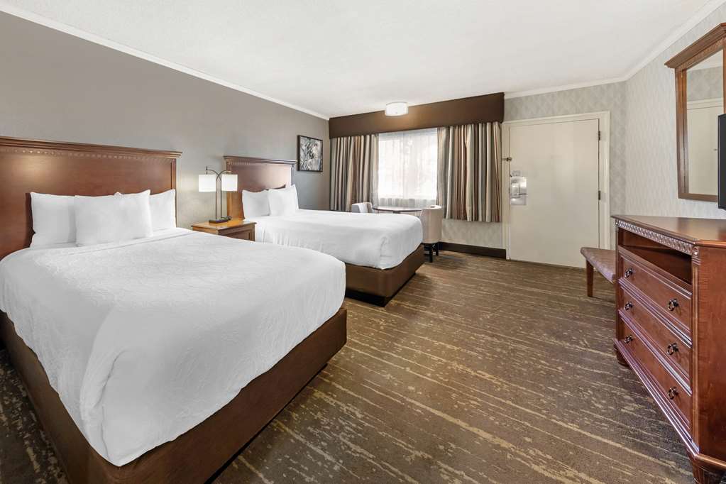 Фото Best Western Plus Black Oak