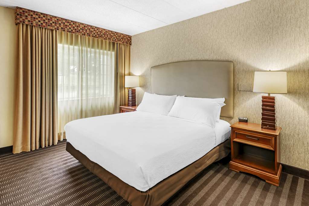 Фото Best Western Springfield Hotel