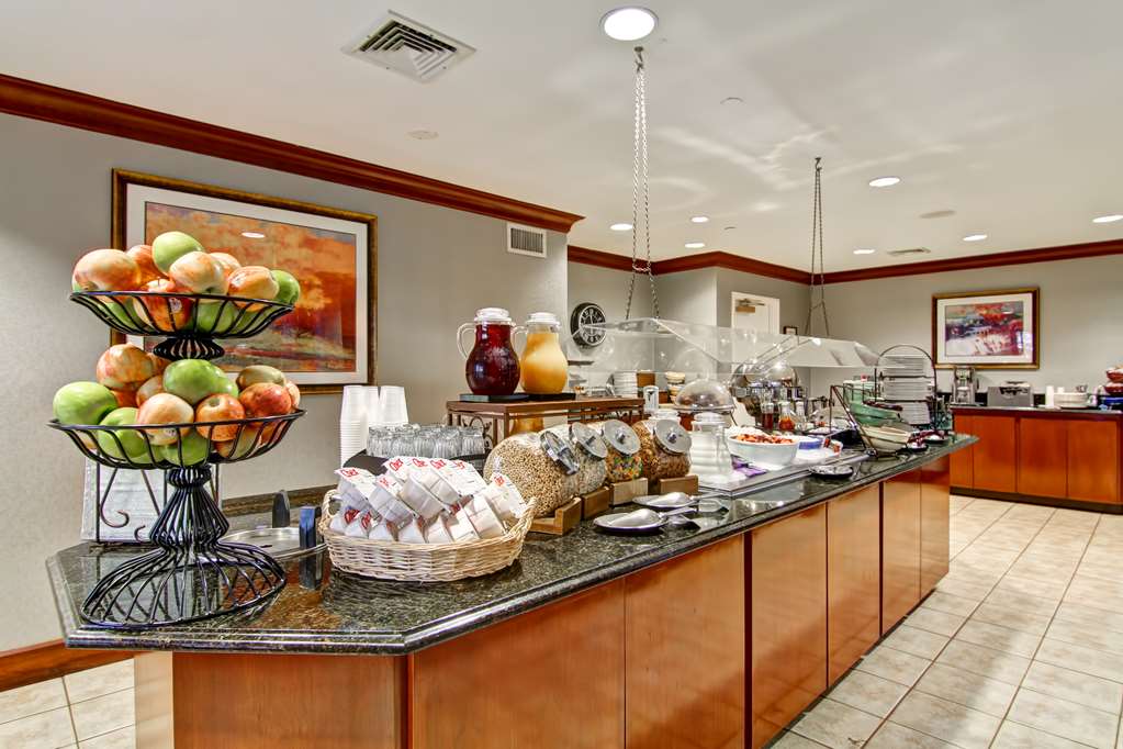 Фото Homewood Suites by Hilton Stratford