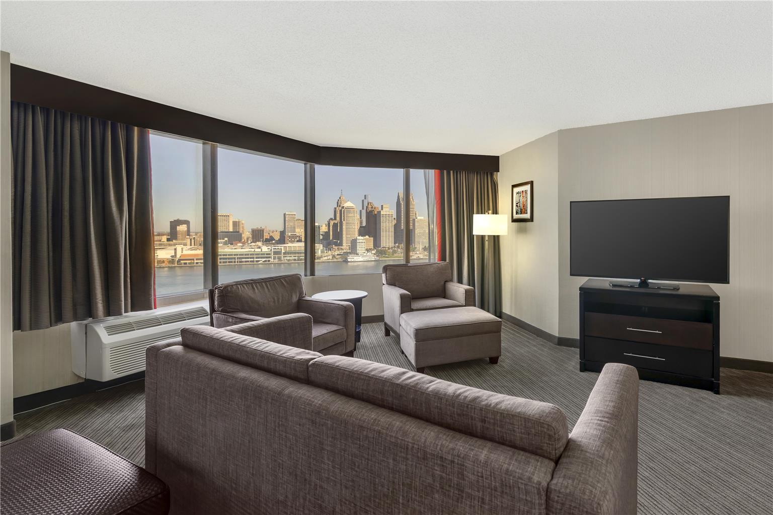 Фото Best Western Plus Waterfront Hotel