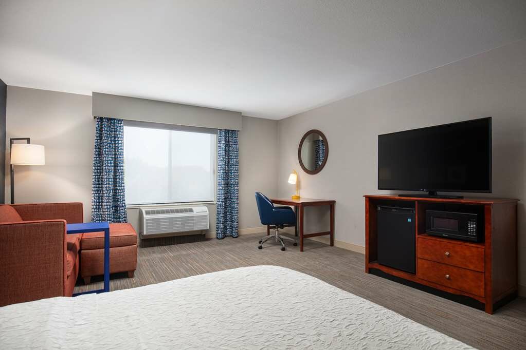 Фото Hampton Inn Medford
