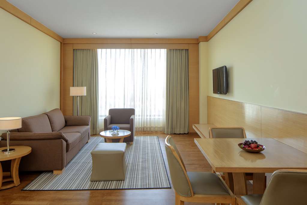 Фото Radisson Blu Hotel, New Delhi Dwarka