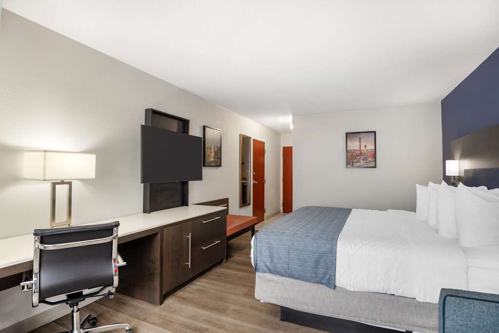 Фото Best Western Premier Richmond City Gateway