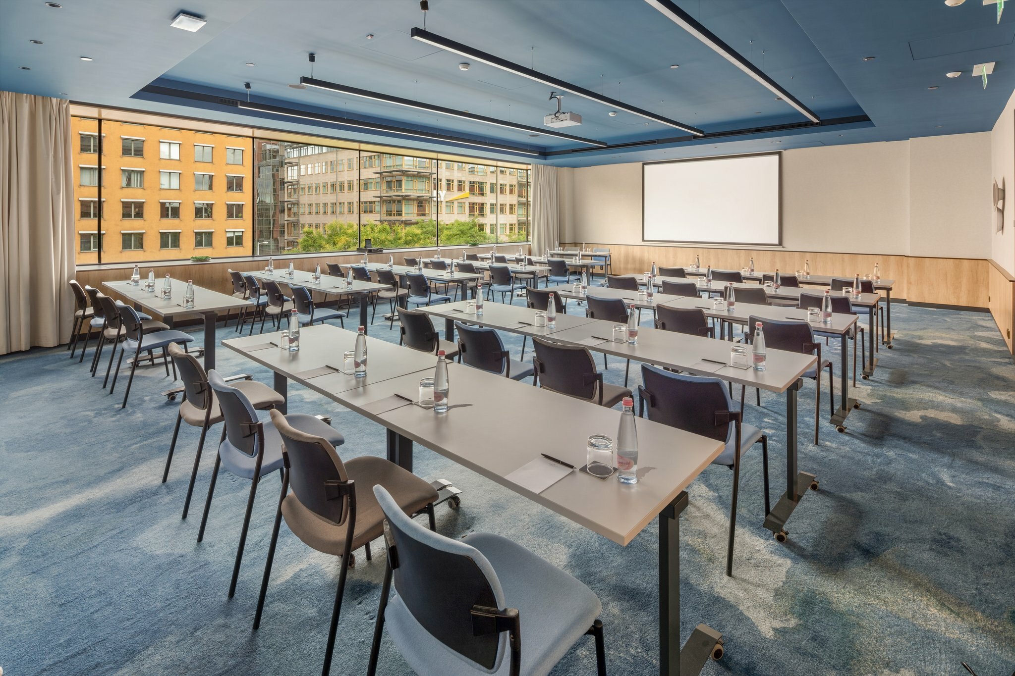 Фото Crowne Plaza Budapest, an Ihg hotel