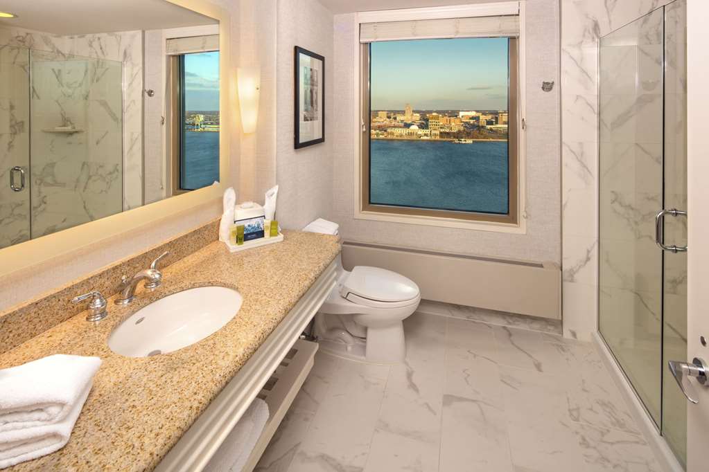 Фото Hilton Philadelphia at Penn's Landing