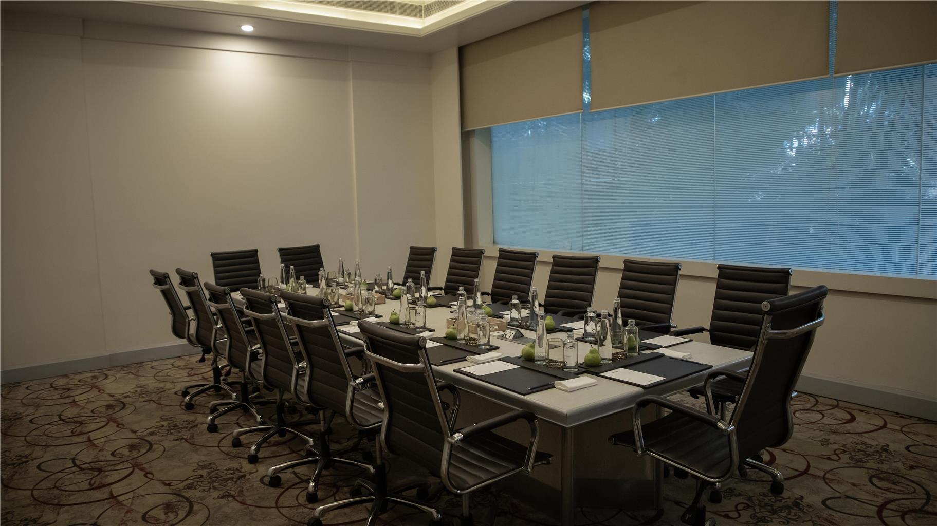 Фото Radisson Blu Bengaluru Outer Ring Road