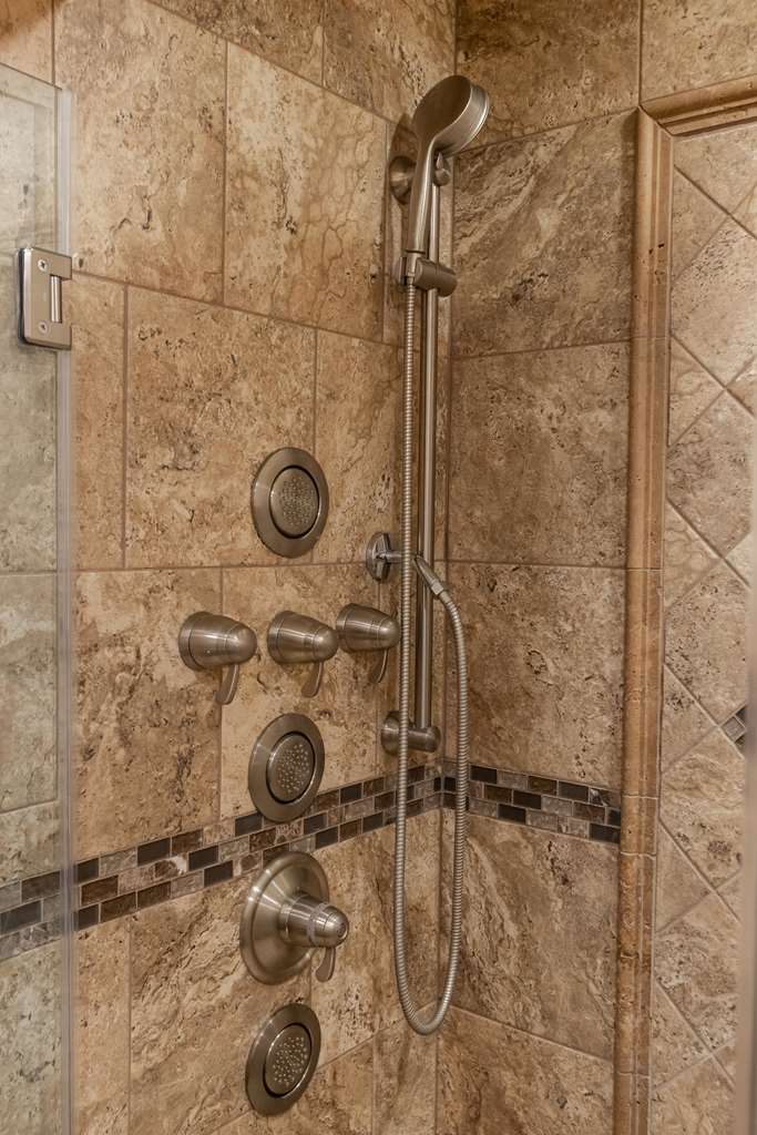 Фото Inn at the Colonnade Baltimore - a DoubleTree by Hilton