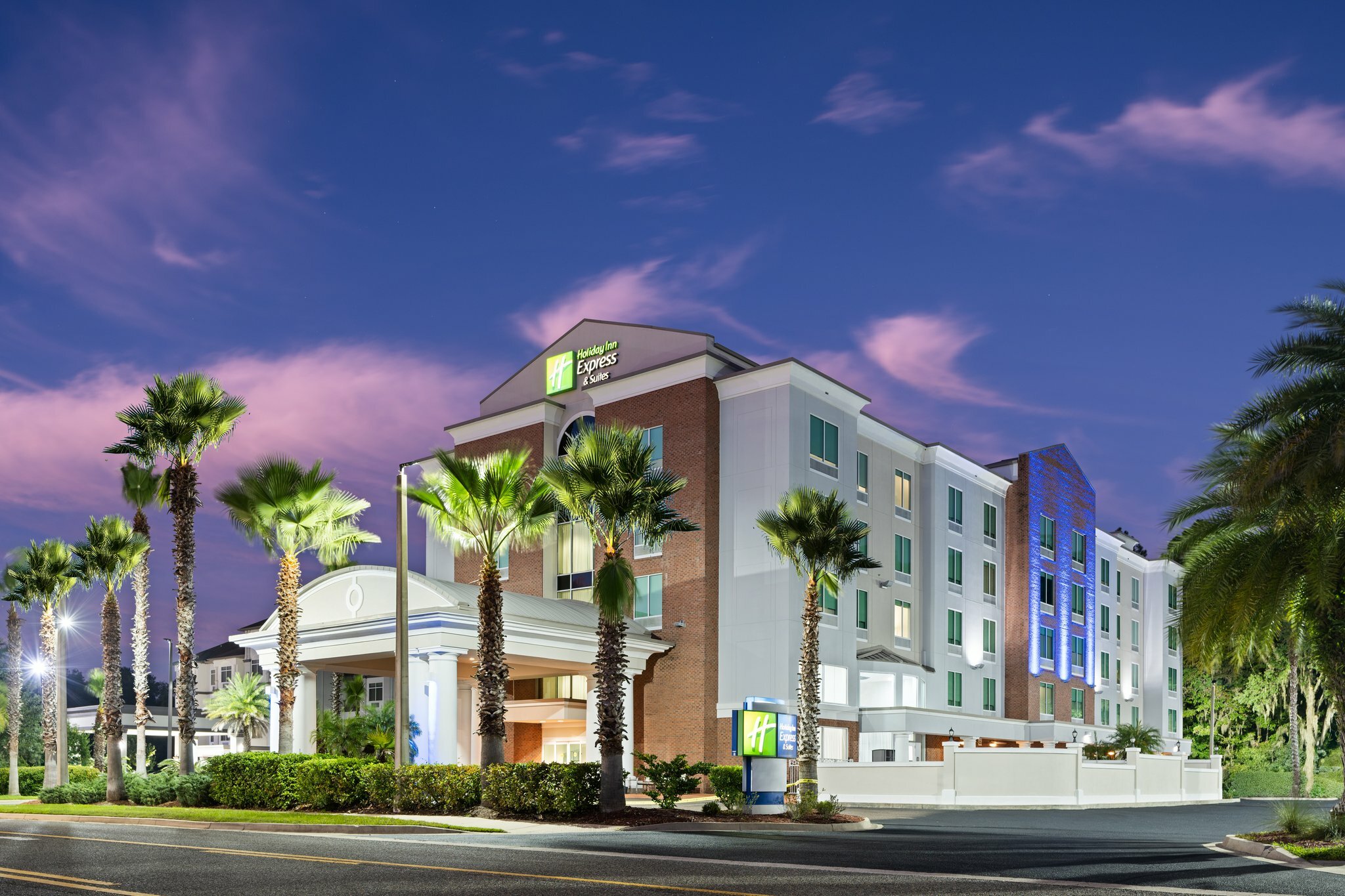 Фото Holiday Inn Express & Suites Chaffee-Jacksonville West, an Ihg Hotel