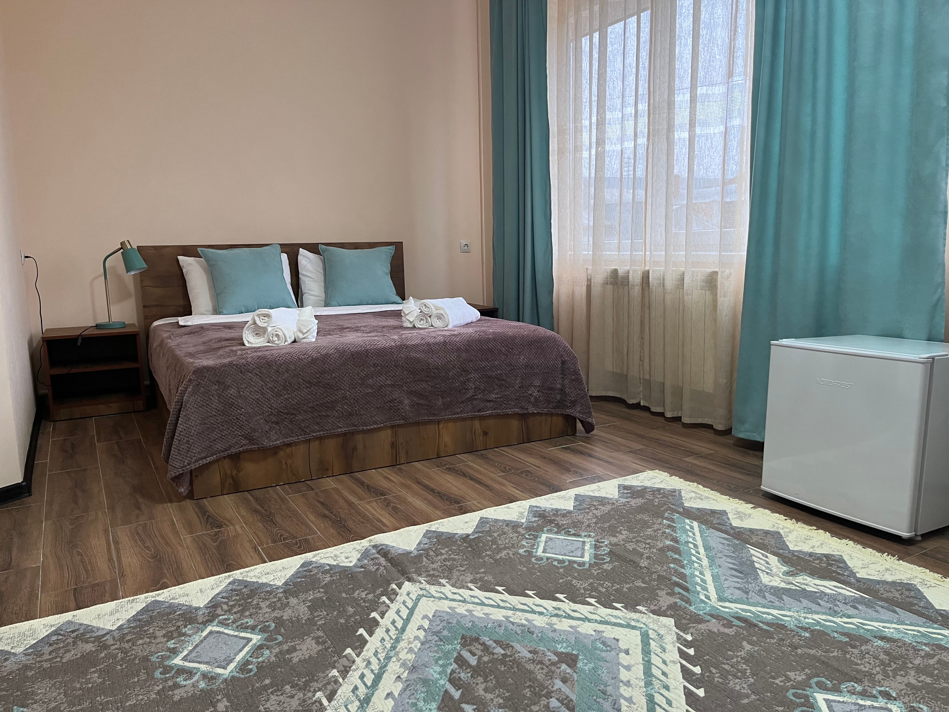 Фото отеля 2