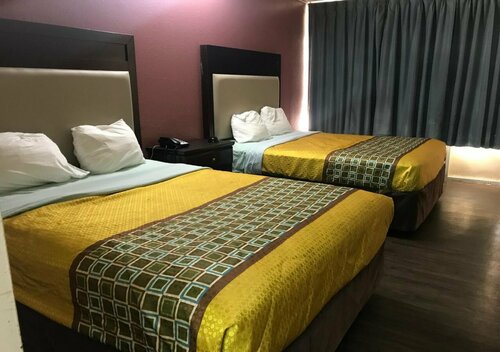 Гостиница Express Inn в Лафайетте