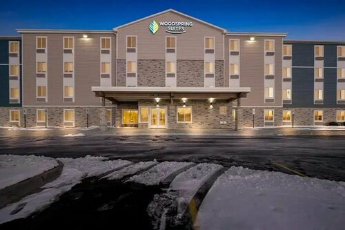 Гостиница Woodspring Suites Loves Park Rockford в Рокфорде