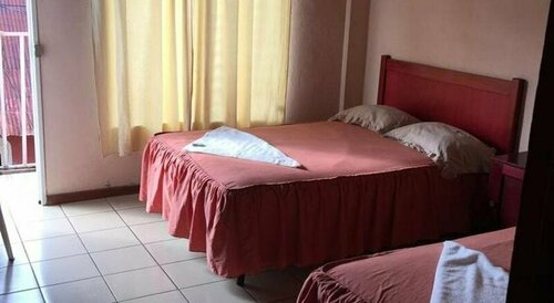 Гостиница Hotel Villa Margarita во Флоресе