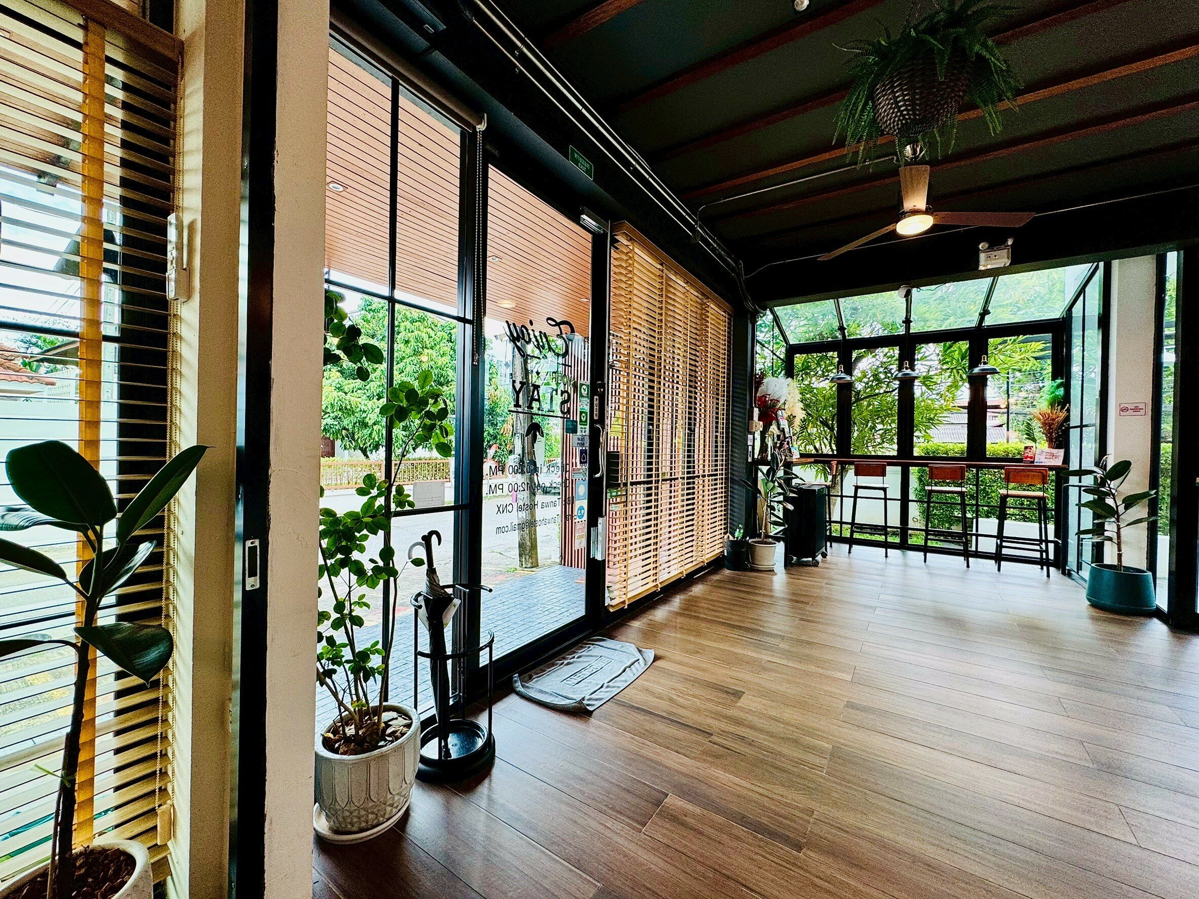 Фото Tanwa Hotel