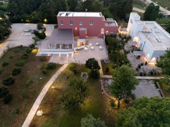 Фото Masseria Mongiò dell'Elefante