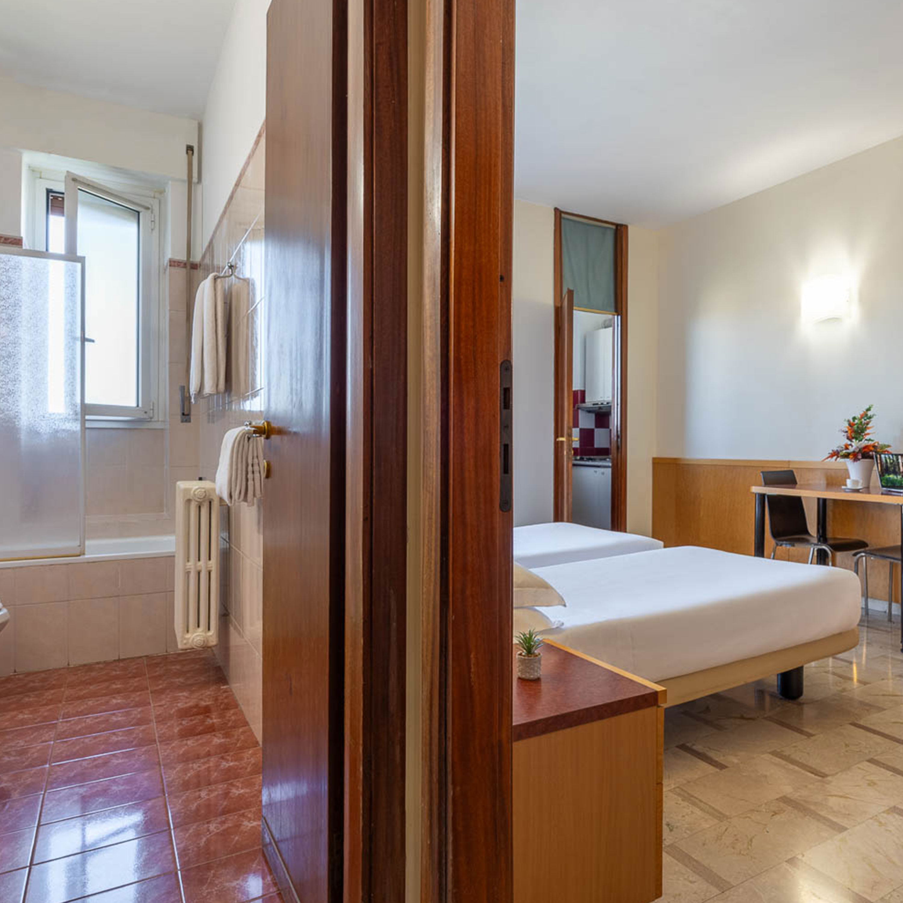 Фото iH Aparthotel Milano Argonne Park