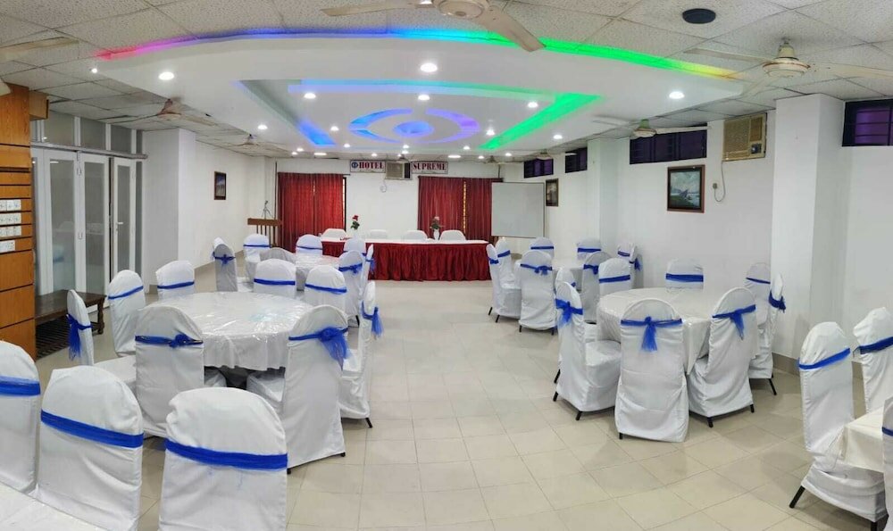 Фото Hotel Supreme