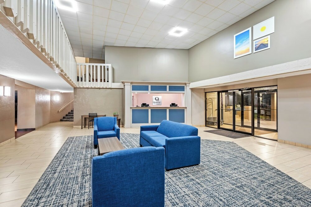 Фото Days Inn by Wyndham West Des Moines
