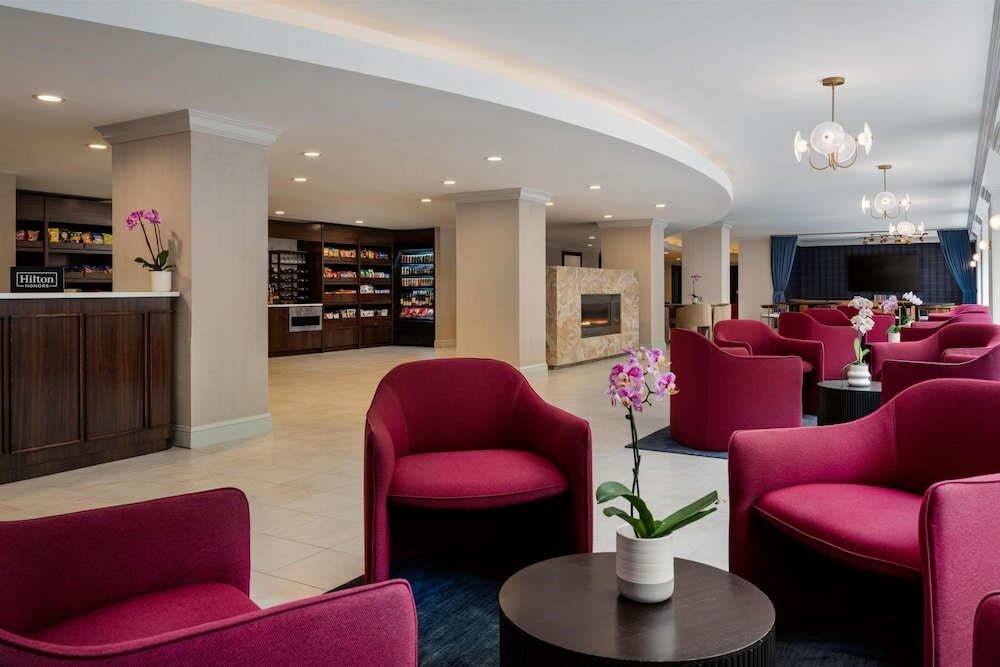 Фото Hilton Orrington Evanston