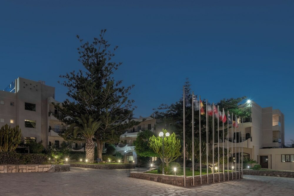 Фото Themis Beach Hotel