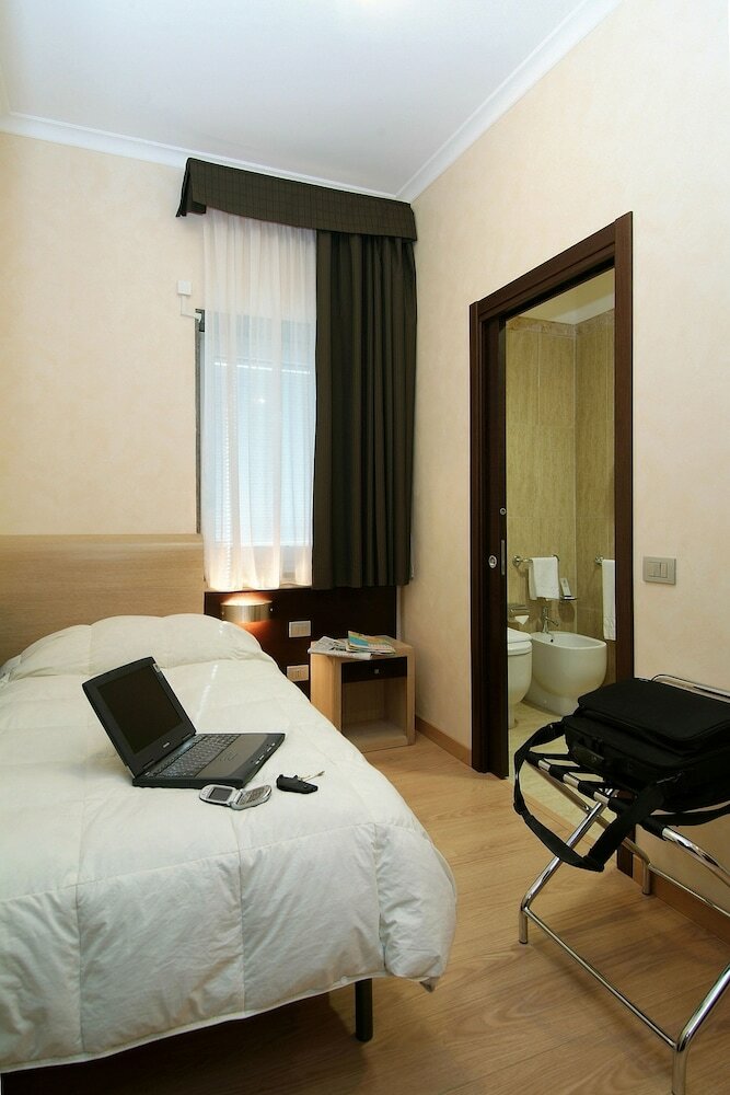 Фото EH Rome Airport Euro House Hotels