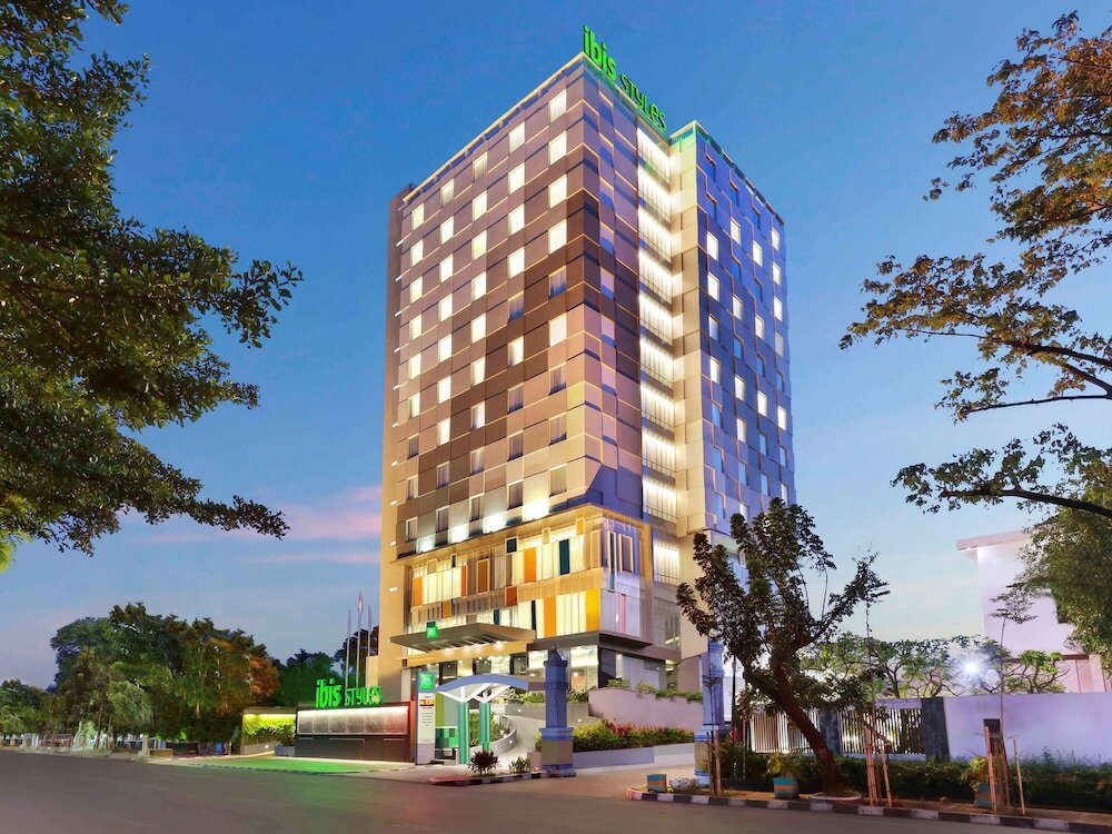 Фото Ibis Styles Makassar Sam Ratulangi
