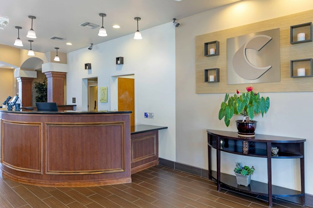 Фото Comfort Suites Barstow near I-15