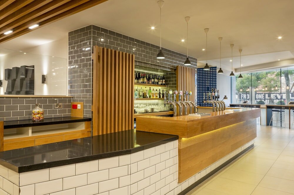 Фото Holiday Inn Express Dublin City Centre