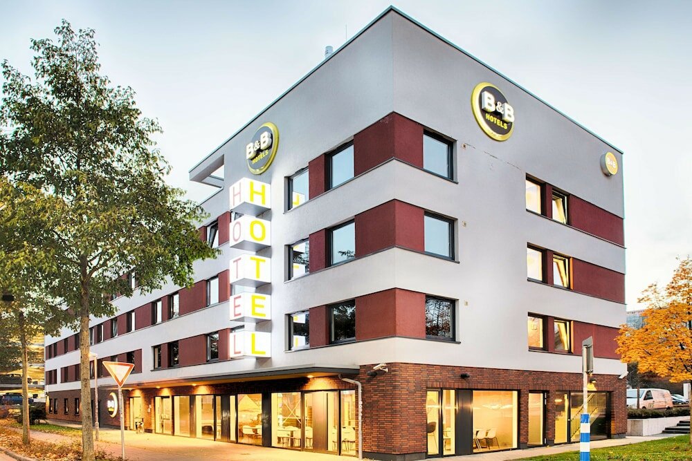 Фото B&b Hotel Kaiserslautern