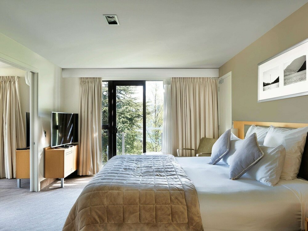 Фото Novotel Queenstown Lakeside
