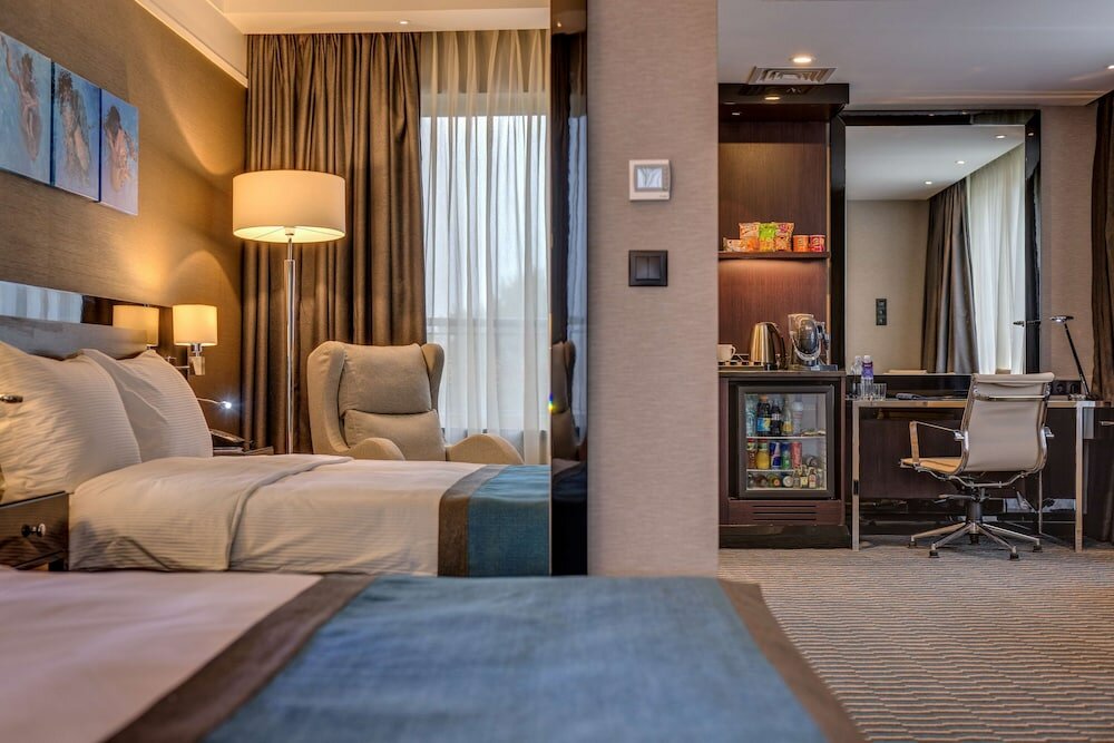 Фото Radisson Blu Leogrand Hotel