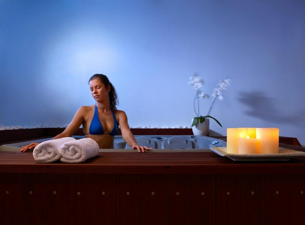Фото Eurohotel Katrin Suites-Adults Only