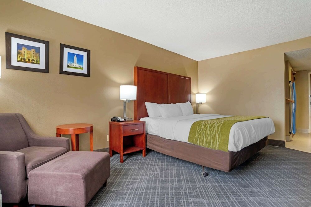 Фото Comfort Inn University Area