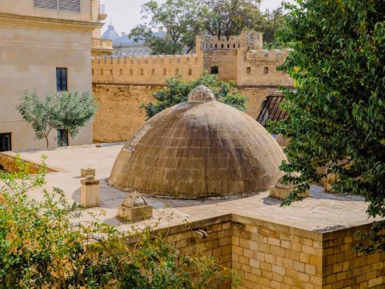 Фото Royal Antique Boutique Hotel